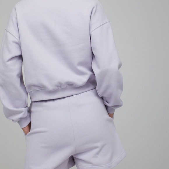 Light Purple Sweatshirt and Sweatshorts set - Picture 7 of 7